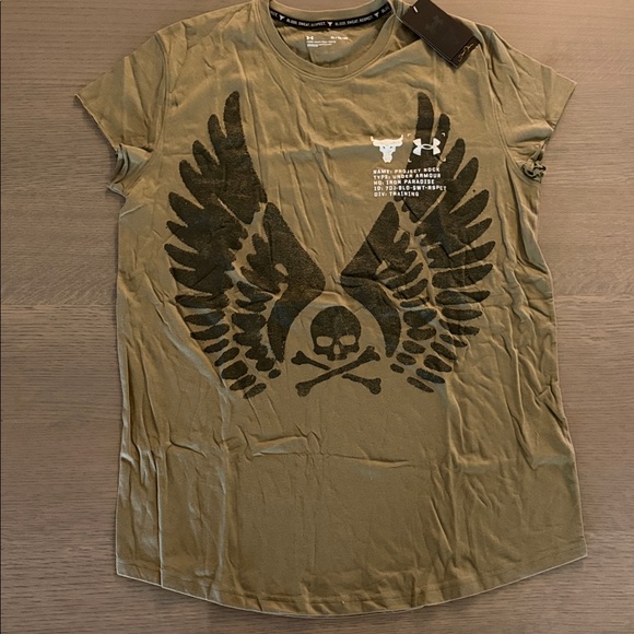 Under Armour - Picture 1 of 4